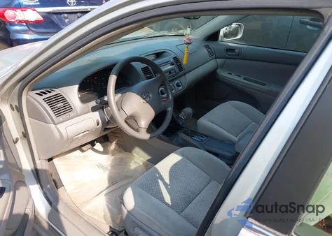 2004 Toyota Camry Le из США, поврежденный, VIN 4T1BE32K74U876908